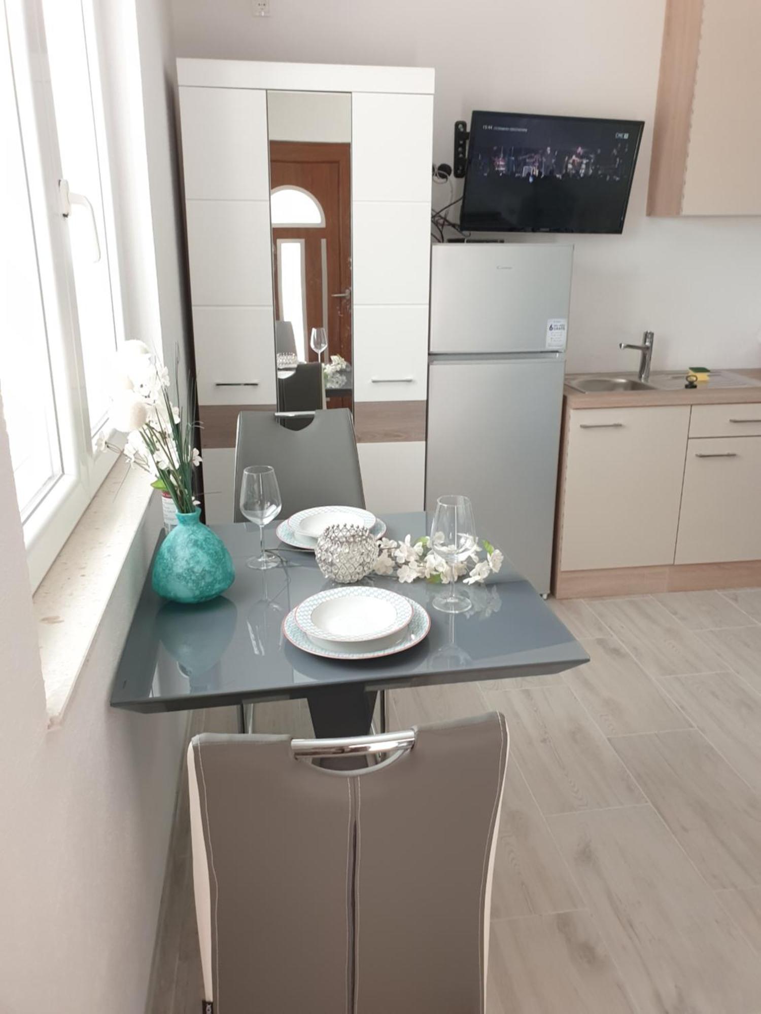 Apartments Nella ซาดาร์ ห้อง รูปภาพ