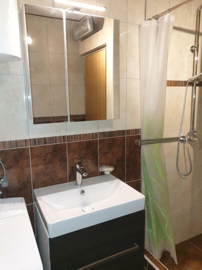 Apartments Nella ซาดาร์ ภายนอก รูปภาพ